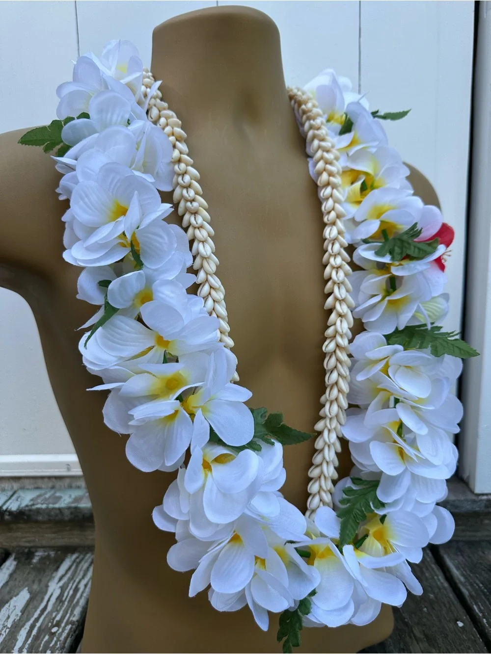 Vintage Cowrie Shell Lei